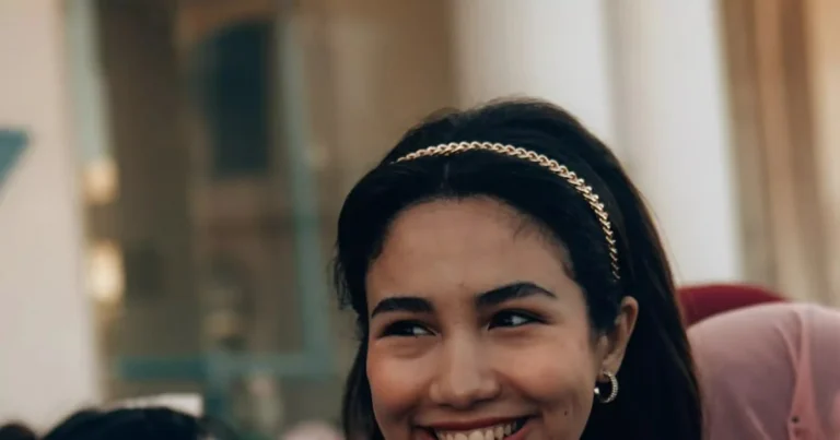 Featured image for 50 Positive Quotes for a Happy Mind to Brighten Your Day 2026